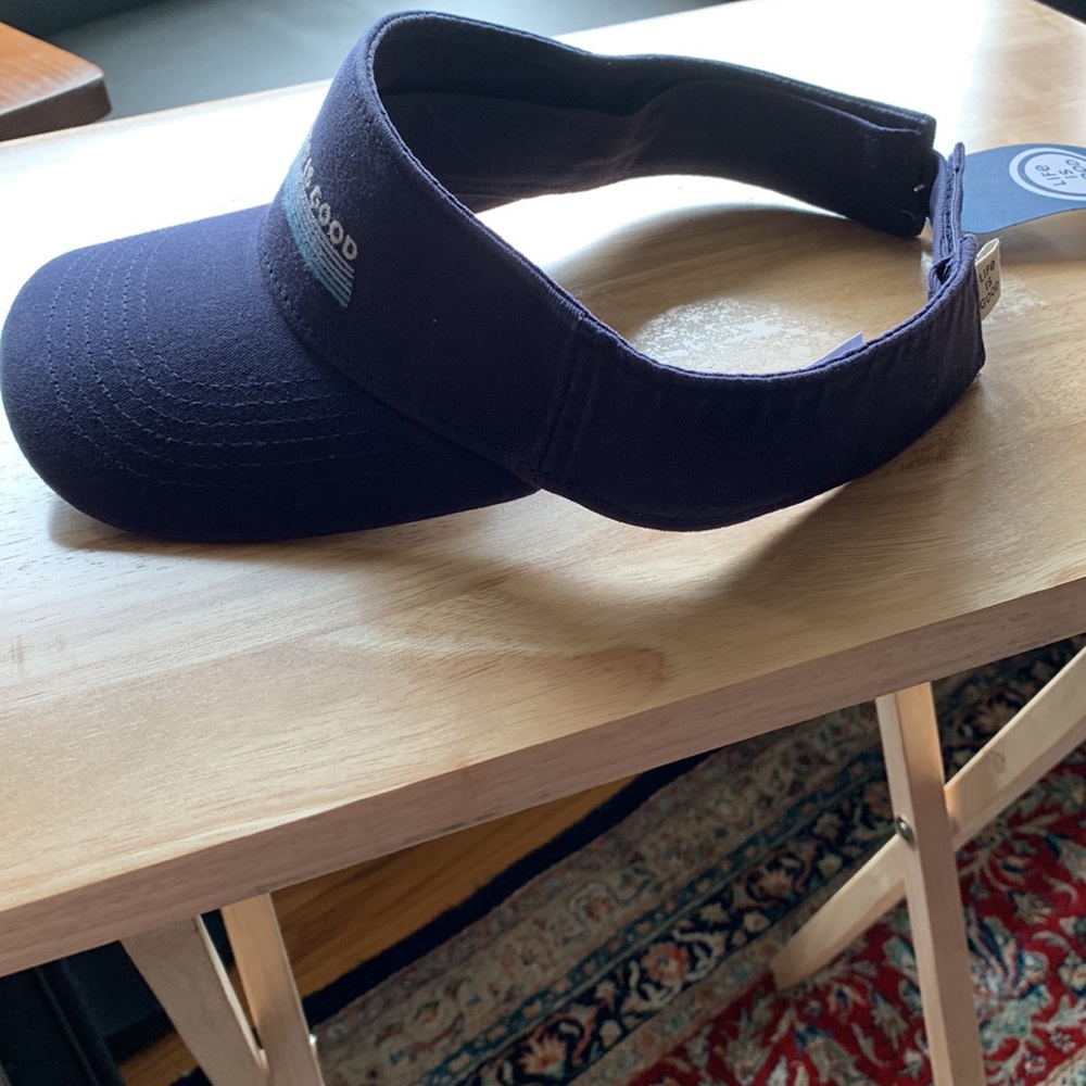 New Life is Good hat with sun visor nwt